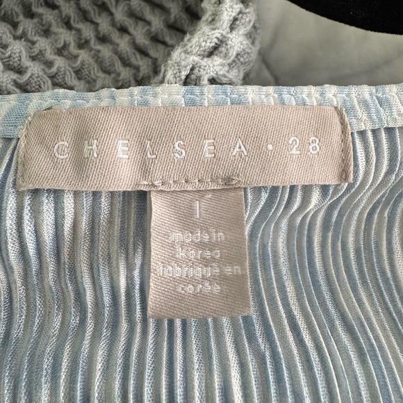 Chelsea28 Textured Blue Top - Picture 4 of 8